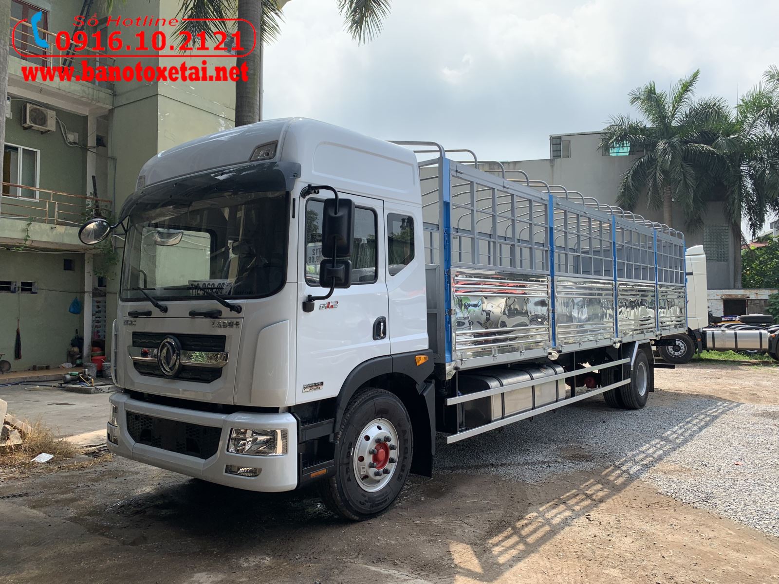 Xe tải Dongfeng 2 chân thùng bạt 9m7 nhập khẩu
