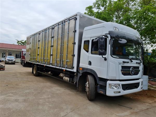 Xe tải Dongfeng D12 thùng kín chở pallet 7.3 tấn thùng 9m7