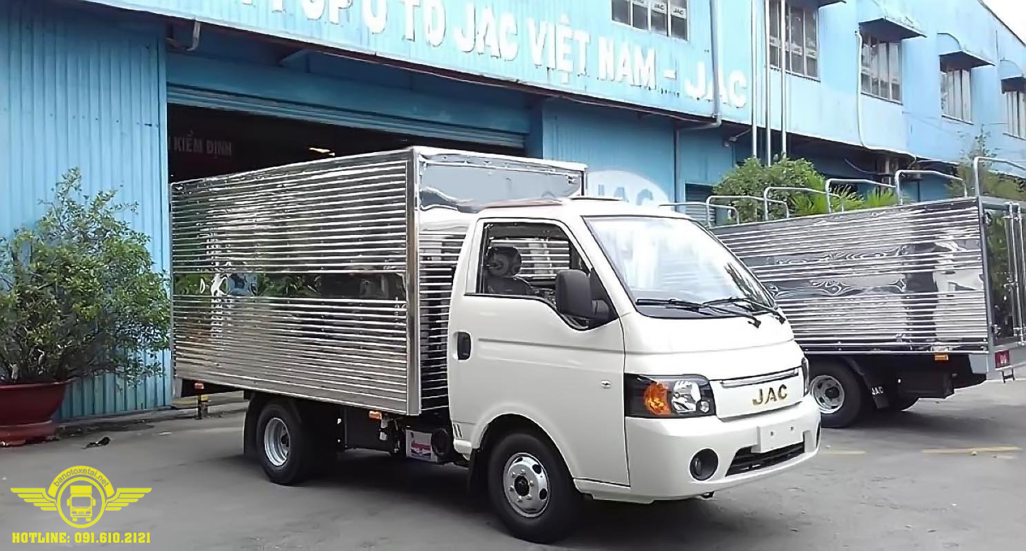 Xe tải Jac X150 thùng kín 1t5 thùng 3m2