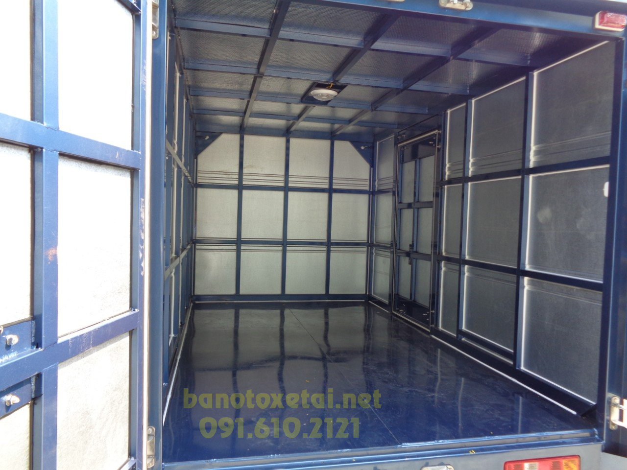 Thùng xe tải Kenbo thùng kín 900kg