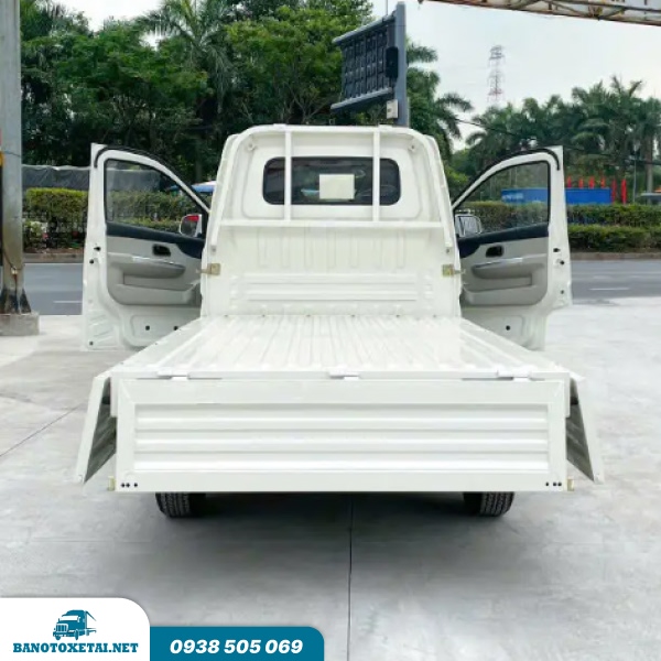 Xe bán hàng lưu động tích hợp quầy kệ, tiện lợi cho các hoạt động thương mại